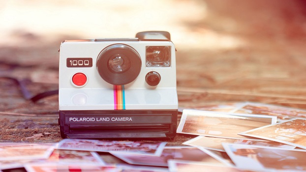 Why a polaroid camera is a must have when travelling